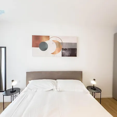 Apartment Imbriani 10b Tirabora Short Rent